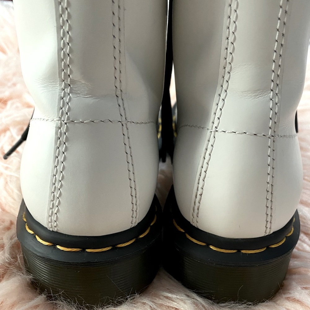 Dr. Martens 1460 W Smooth - Picture 9 of 12